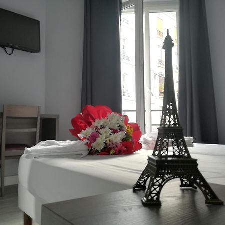 Hotel Du Globe 18 Parigi Esterno foto