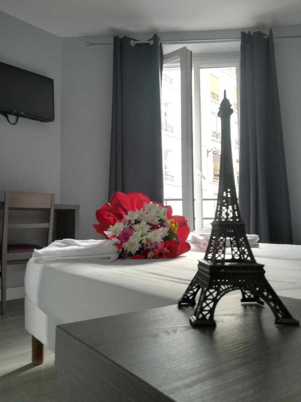 Hotel Du Globe 18 Parigi Esterno foto